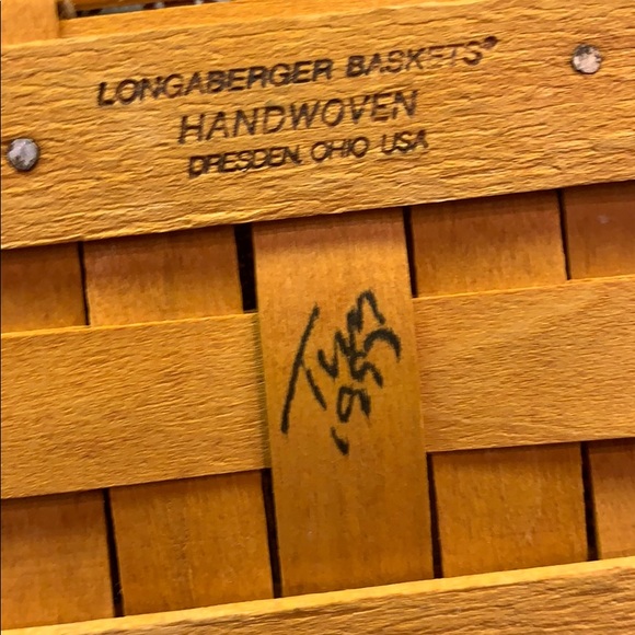 Longaberger Basket Red - Picture 4 of 4